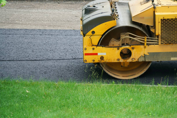 Best Driveway Paving Contractor  in Country Squire Lakes, IN